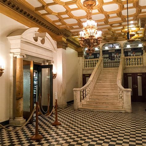 Chicago Athletic Association Hotel · Tours · Chicago