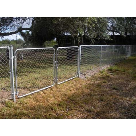 4 Ft H X 12 Ft W Galvanized Steel Chain Link Fence Gate In The Chain