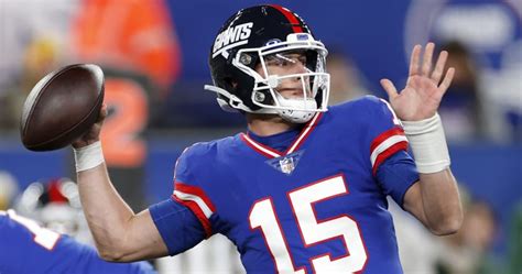 MNF Takeaways: Legend of Tommy DeVito Grows, Dolphins Fumble No. 1 Seed