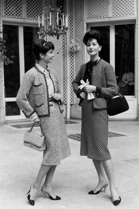 1954 Chanel Tweed Suit Fifties Fashion Chanel Fashion 1950s Fashion
