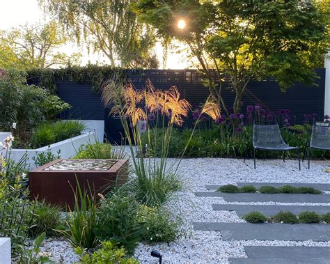 The Stunning Water Feature Idea Adds An Eye Catching Focal Point That