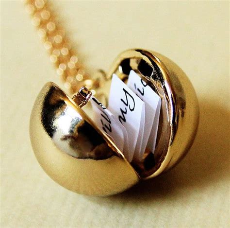 Zudem verbringt ihr wahrscheinlich eine noch aufregendere zeit miteinander, wenn ihr diese 100 dinge alle ausprobiert. coole geschenkidee für sie zum valentinstag - fresHouse