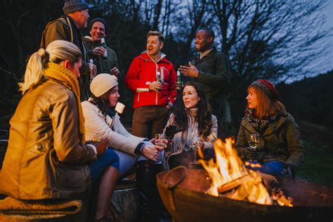 Tips to Plan a Memorable Outdoor Gathering This Fall | Blog