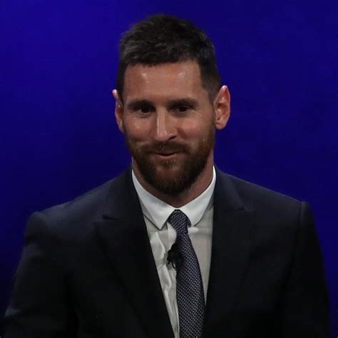Lionel Messi Debuts Messi Clothing Line In Barcelona News Scores