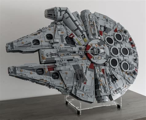 Review Pure Display 75192 Millennium Falcon Stand And Display