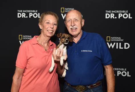 The Incredible Dr Pol How The Veterinarian Handles Fame Hungry Clients