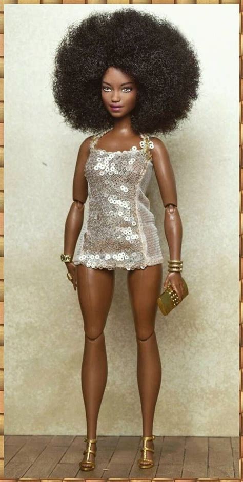 que bella representante del afro😍 beautiful barbie dolls black barbie pretty black dolls