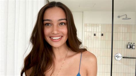 Watch Watch This Victorias Secret Model Do The Makeup That Won Her A