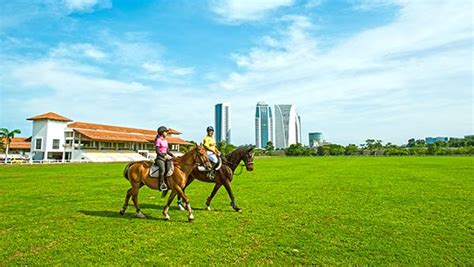 Located in the south east of putrajaya, putrajaya equestrian park is a world class equestrian park for horse riding aficionados to come and put their skills to the test. Taman Equestrian Putrajaya (Equestrian Park) - Visit Selangor