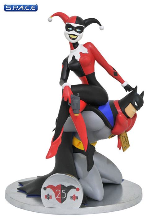 harley quinn 25th anniversary pvc statue batman animated series