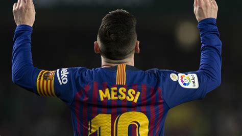 Lionel Messi News Real Betis Fans Bow Down As Argentine Drives