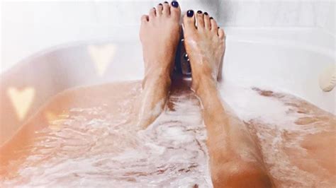 The Legs In Bathtub Instagram A Risky Move Mashable