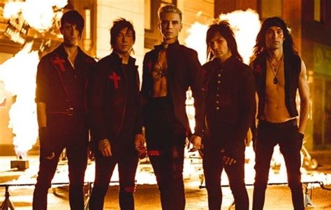 Black veil brides is an american rock band based in hollywood, california. Black Veil Brides announce 'Alive And Burning 2' virtual gig