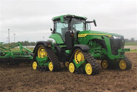 John Deere Introduces 8rx Line Of Tracked Tractors Grainews