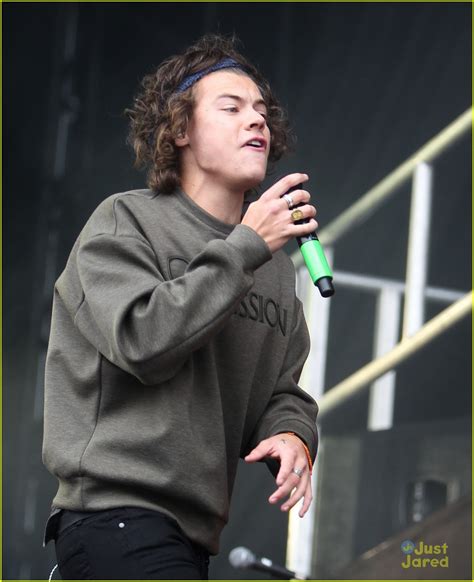 One Direction Turn Up Bbc Radio 1s Big Weekend See All The Pics Photo 679334 Photo