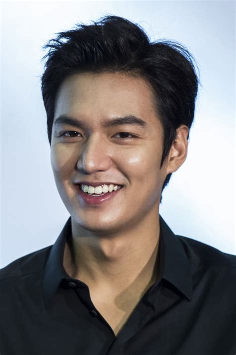 The actor is currently single, his starsign is cancer and he is now 33 years of age. Did Lee Min Ho and Suzy Bae celebrate their second ...