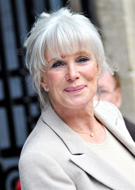 This Is What 70 Looks Like Linda Evans Is 70 Linda Evans Ageless