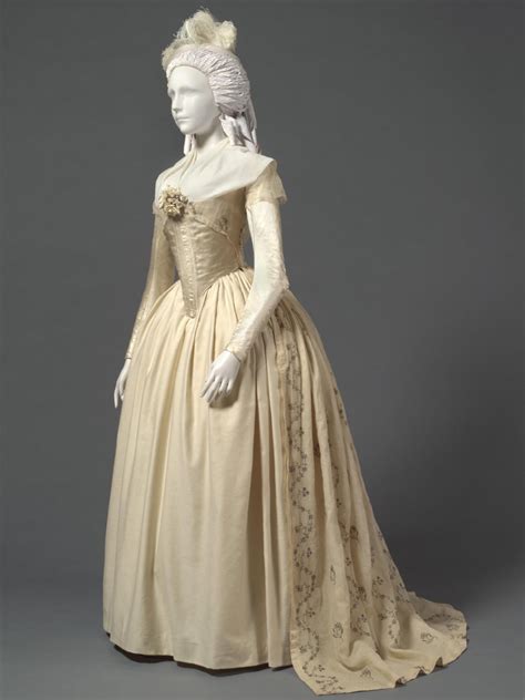 Philadelphia Museum Of Art Collections Object Womans Dress Robe à
