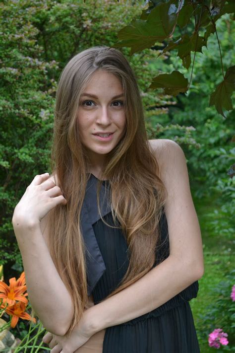 Model Alona Holovan Kyiv Podiumim