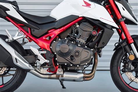 Honda Hornet prezzo velocità scheda e rilevamenti