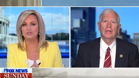 Fox News Anchor Sandra Smith Rebukes Mo Brooks For Pushing Dinesh D
