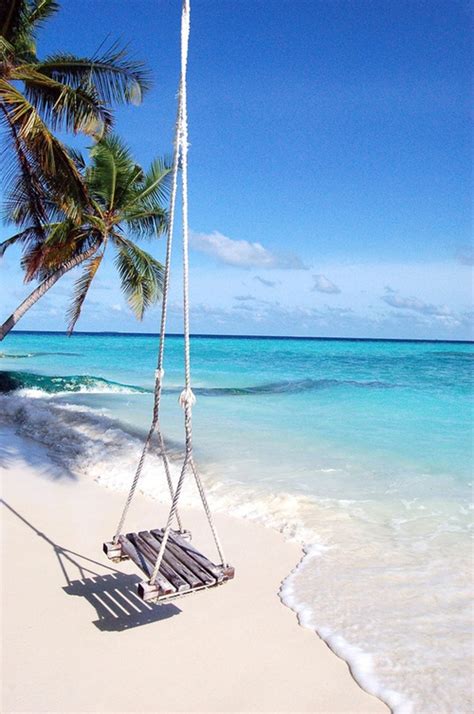 Beach Swing Maldives Feedpuzzle
