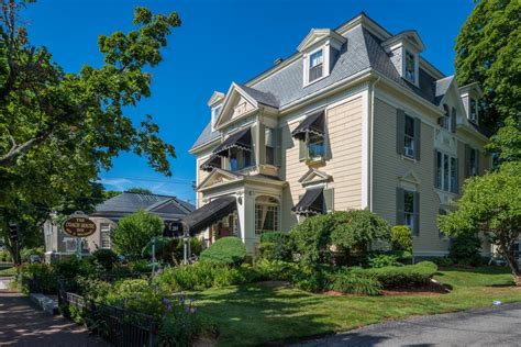 The Coach House Inn - Salem, MA Inn for Sale