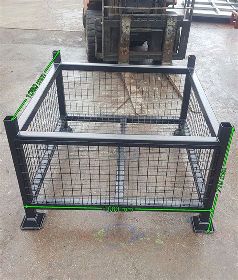 Heavy Duty Stackable Steel Cages 1080mm Wide 1080mm Long 710mm High