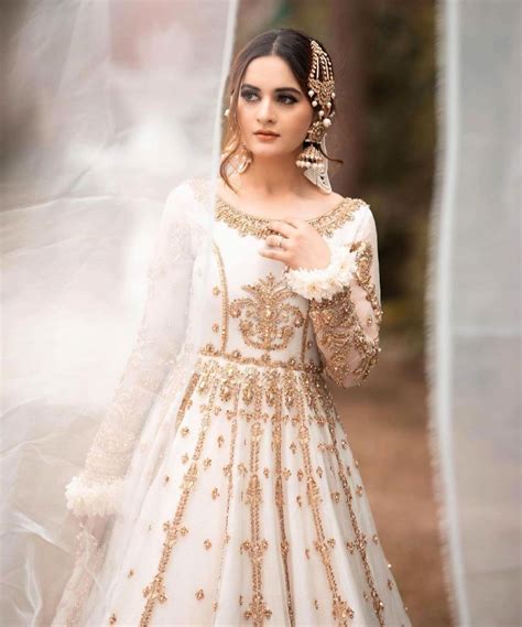 Aiman Khan Looks Absolutely Stunning In Bridal Photoshoot Pakistani