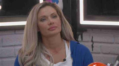 is big brother s janelle pierzina a trump supporter