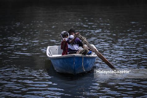 Selain sungai kim kim, ada 50 sungai lain yang tercemar di malaysia. Daily Life - Pencemaran Sungai Kim Kim
