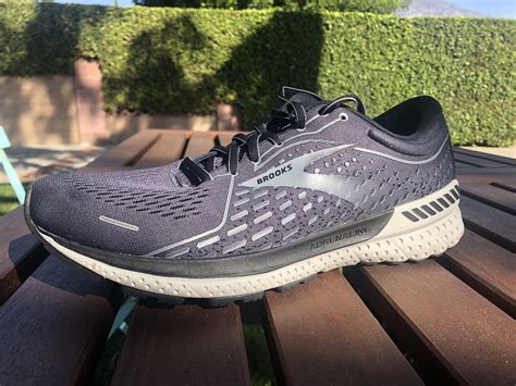 Brooks Adrenaline GTS 21 Multi-Tester Review - DOCTORS OF RUNNING