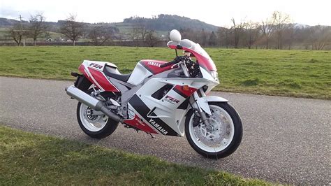 Want to buy a yamaha ray zr 125 fi street rally scooter in nepal? Yamaha FZR 1000 Exup Genesis 1992 - YouTube