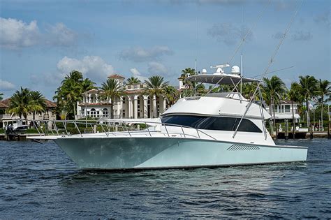 2002 Viking 52 Convertible Yachts360