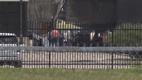 The Latest Official 10 Dead In Dallas Area Plane Crash Woai