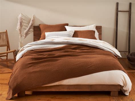 Check spelling or type a new query. Organic Cotton Cascade Blanket and Shams - Matelasse