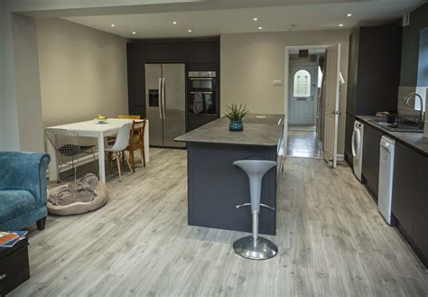 The bold tone of our new soho matt carbon colourway brings intensity to our soho family. What an outstanding kitchen transformation and ...