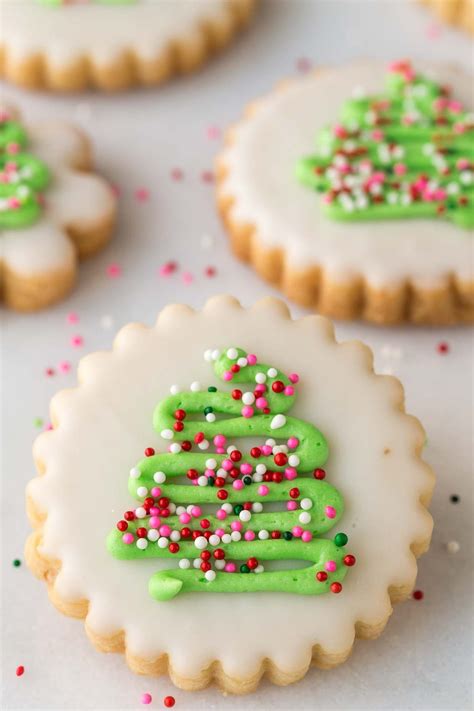 Continue building cookie trees, then refrigerate until ready to serve. Christmas Shortbread Cookies | The Café Sucre Farine