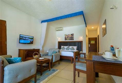 Hotel Travellers Beach In Mombasa Starting At £43 Destinia