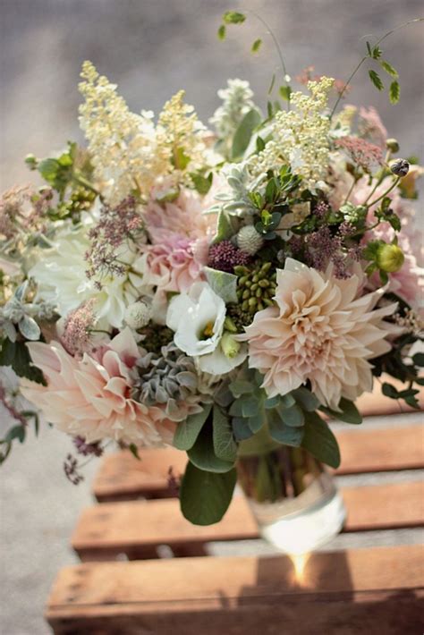 65 Beautiful August Flower For Sweet Wedding Ideas August Wedding