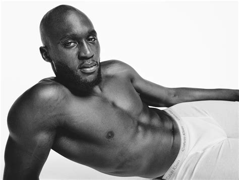 Romelu Lukaku Strips Down For Calvin Kleins Latest Campaign Soccerbible