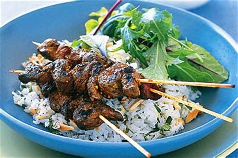 Today's middle eastern recipe is spinach with ground beef and rice. Middle Eastern skewers with almond rice recipe | LEBANESE RECIPES