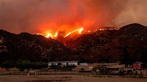 1st Big Southern California Wildfire Of 2020 Keeps On Raging Wgn Tv
