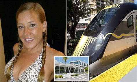 Florida Woman 31 Struck And Killed By Train Daily Mail Online