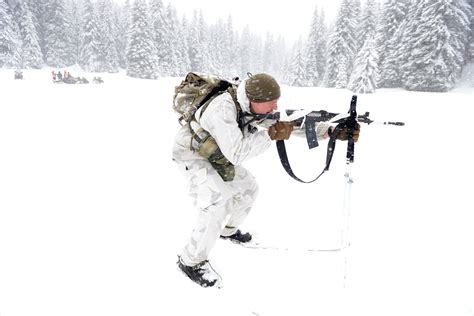 British Army Soldiers Deliver Cold Weather Training The British Army