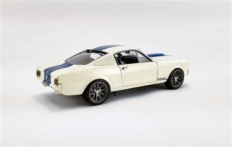 Acme Diecast 1965 Mustang Shelby Gt350r Street Fighter 118 Scale Model