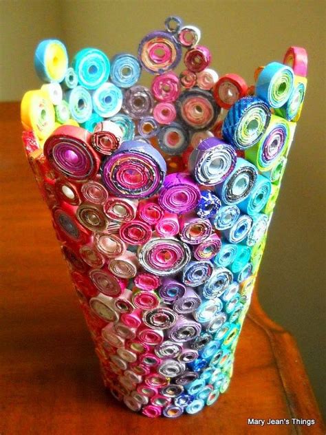 Genius Things To Make With Your Old Magazines Magazine Crafts Crafts Paper Crafts
