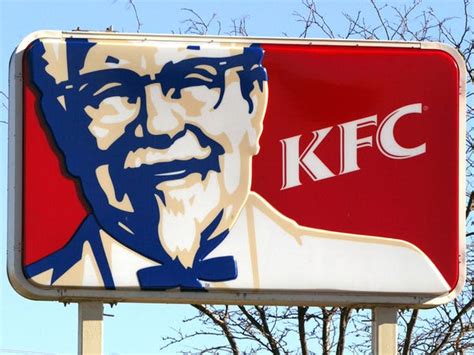 A lo largo de los años de su existencia, ha. What famous fast-food company logos used to look like ...