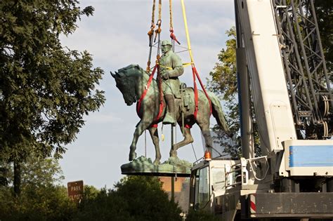 An Incredible Day Charlottesville Relieved As Confederate Statues
