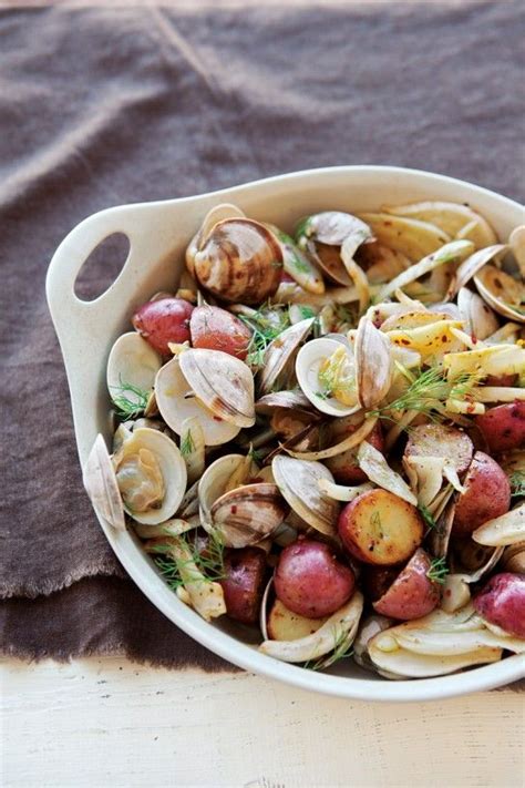 Pan Roasted Clams With Potatoes And Fennel Williams Sonoma Taste